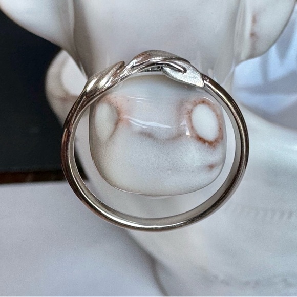 Leaves Ring NWOT - Picture 2 of 7